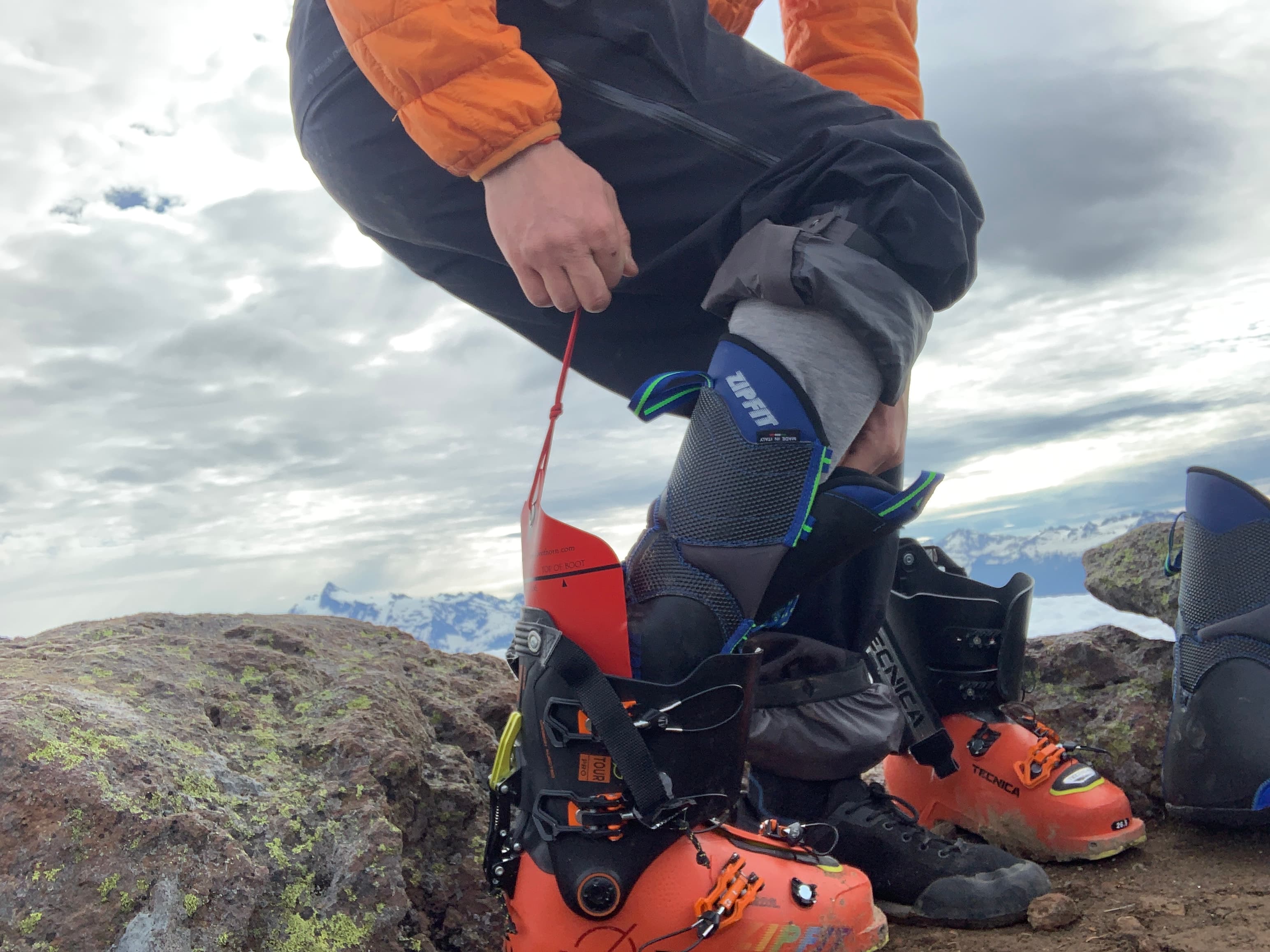 Use a Ski Boot Horn